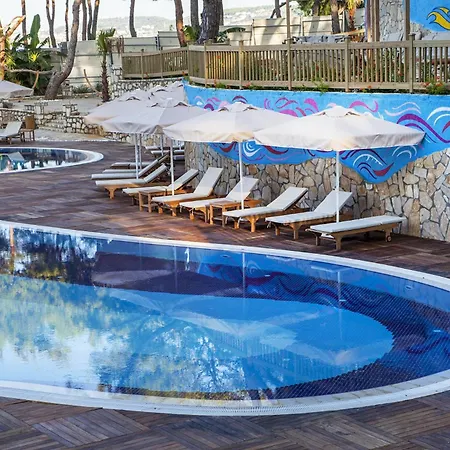 Wome Deluxe Hotell 5*