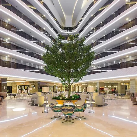 Wome Deluxe Hotell 5*